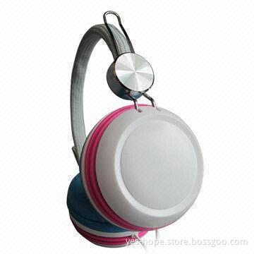 Headband Headphones with 3.5mm Stereo Plug and 20Hz to 20kHz Frequency Range